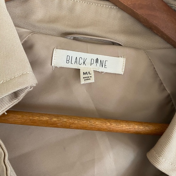 Tan Trench Coat, NEVER WORN - Picture 2 of 4